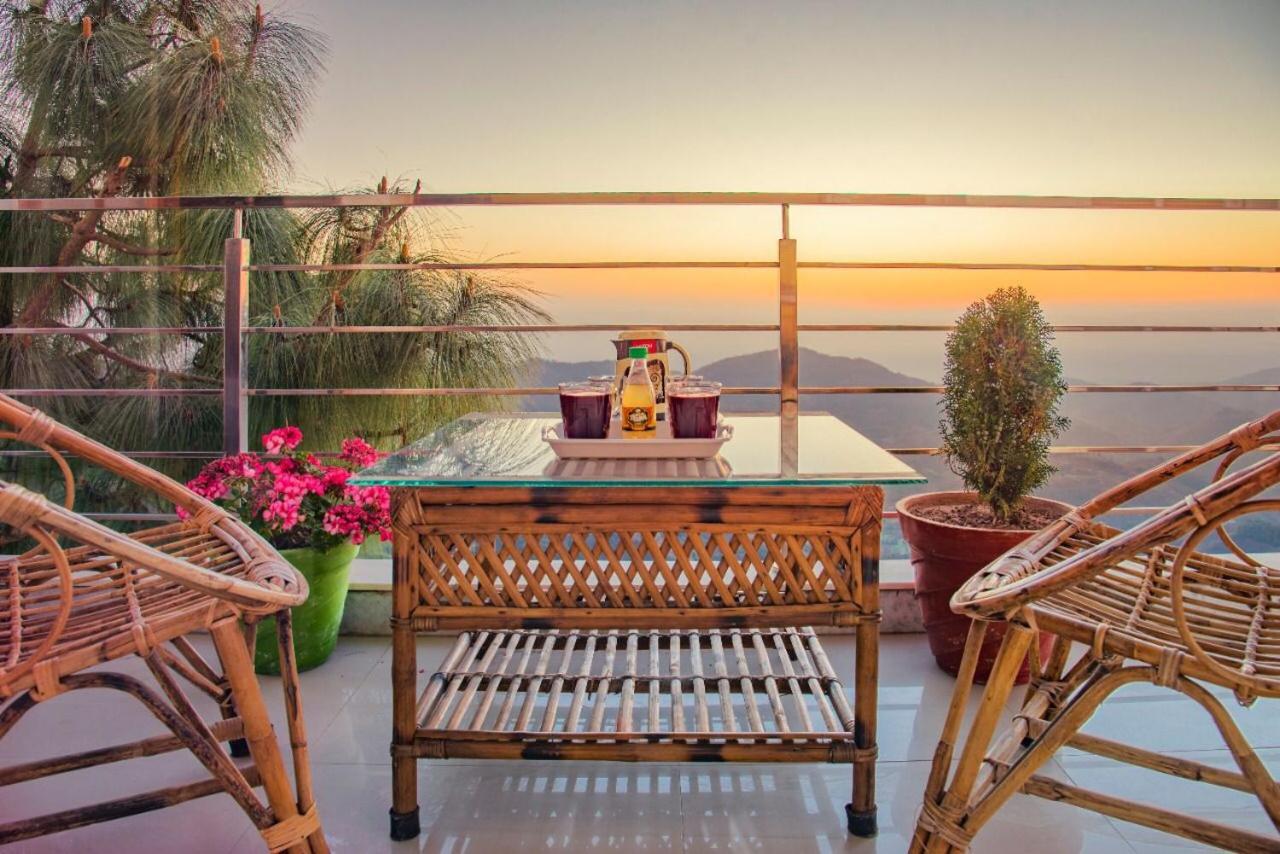 Himalyan Basera I Pvt Balcony I Serviced Apt I By Exotic Stays 卡绍利 外观 照片