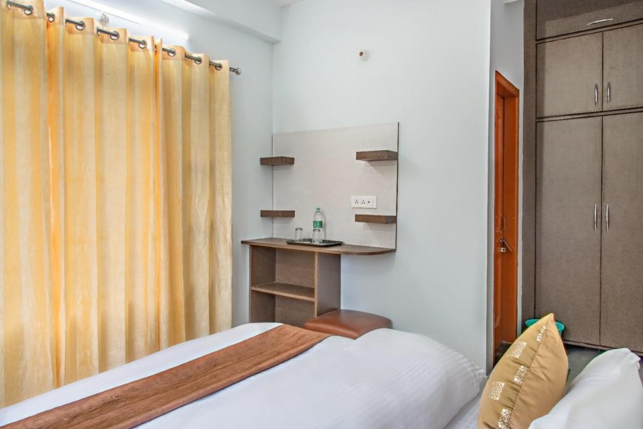 Himalyan Basera I Pvt Balcony I Serviced Apt I By Exotic Stays 卡绍利 外观 照片